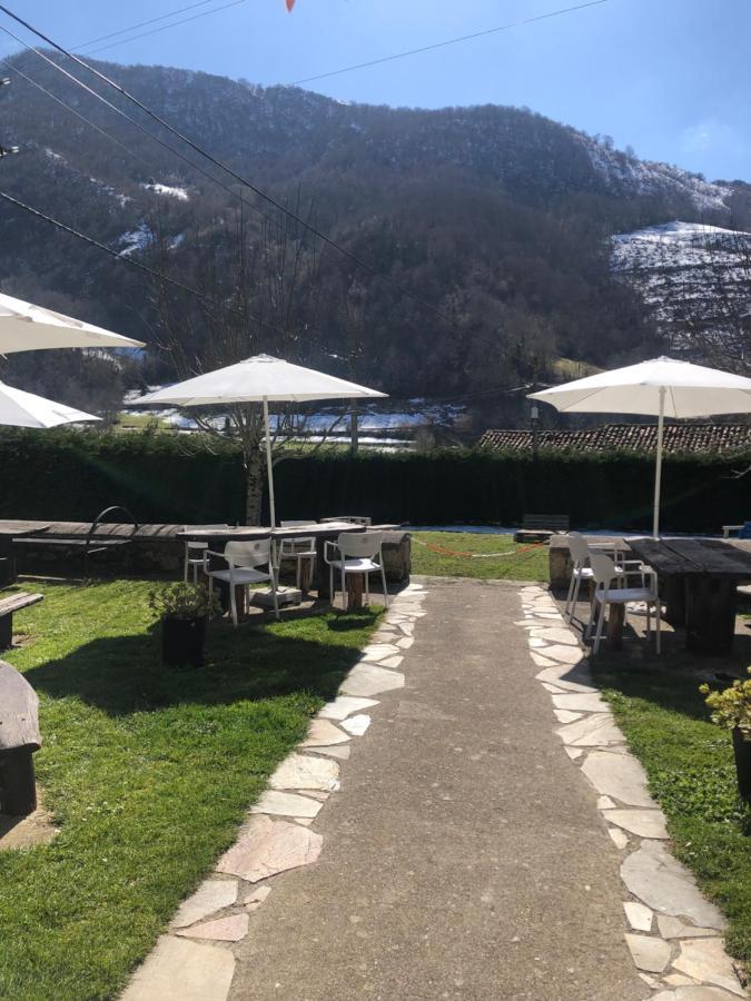 Hotel Restaurante La Carasca Orle Bagian luar foto